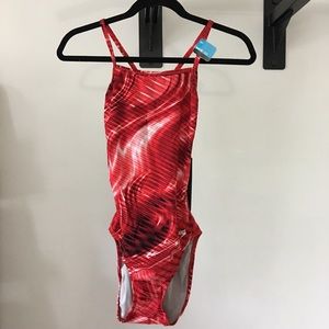 NWT Women’s Speedo Practice Suit Size 34